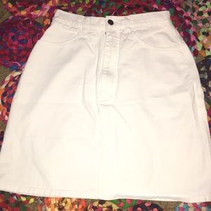 🤍 White jean skirt 🤍 OBO!!